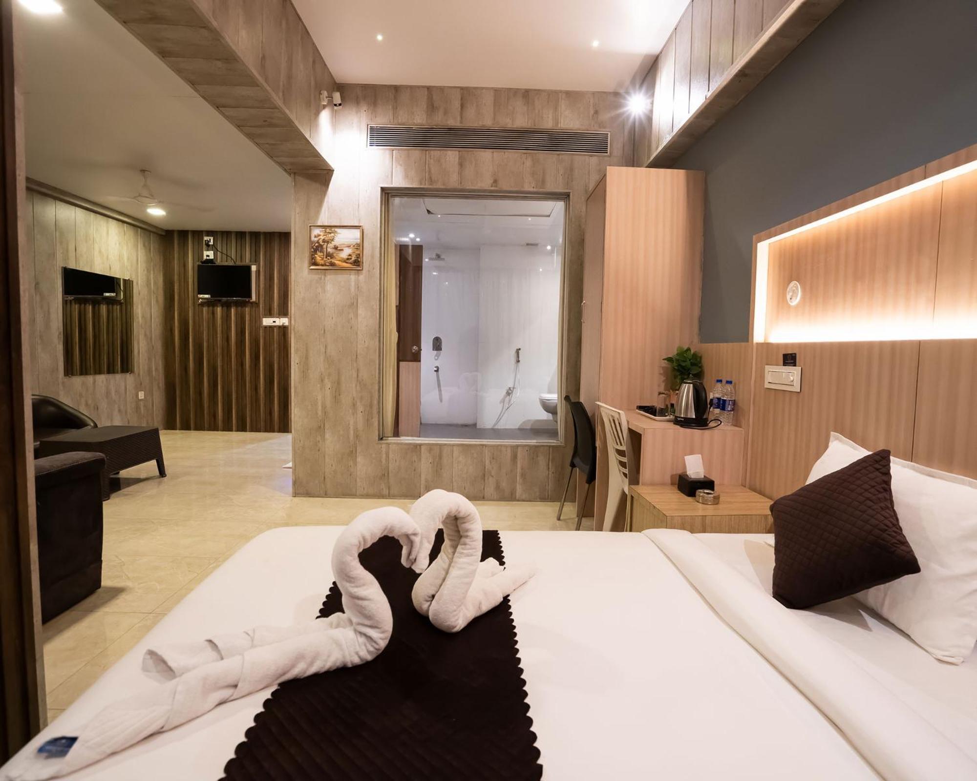 Hotel Grand Seasons- Nová Bombaj Exteriér fotografie